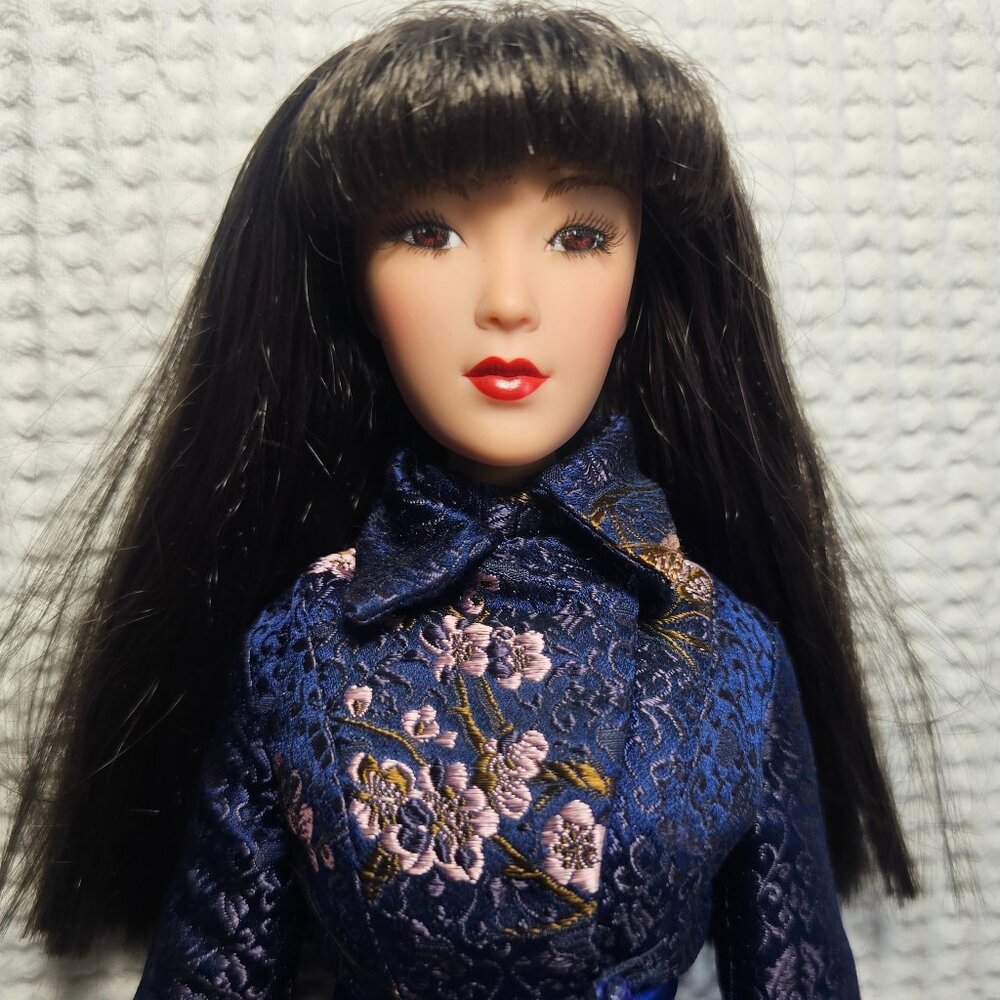 2002 Madame Alexander Doll - Graphic Impact Jade